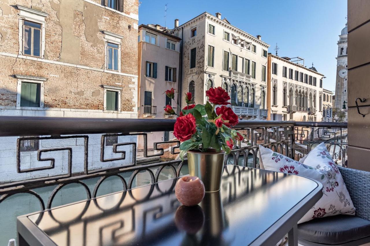 Italian Experience-Riva Degli Schiavoni Boutique Apartment Венеция Экстерьер фото